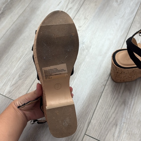 Universal Thread Women's Cork Wedge High Heels Sandals size 7 - Picture 5 of 6